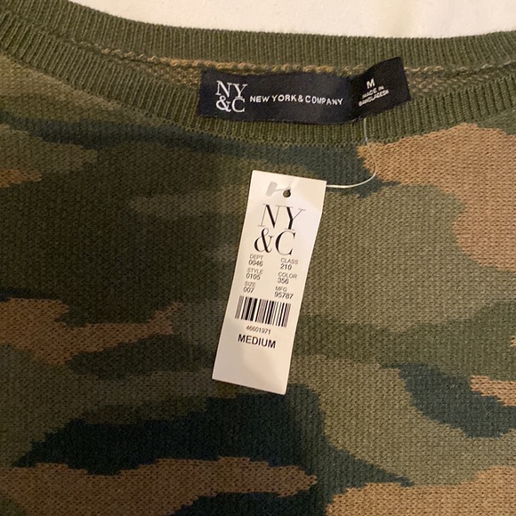 NY&Co Camo Sweater - Picture 4 of 7